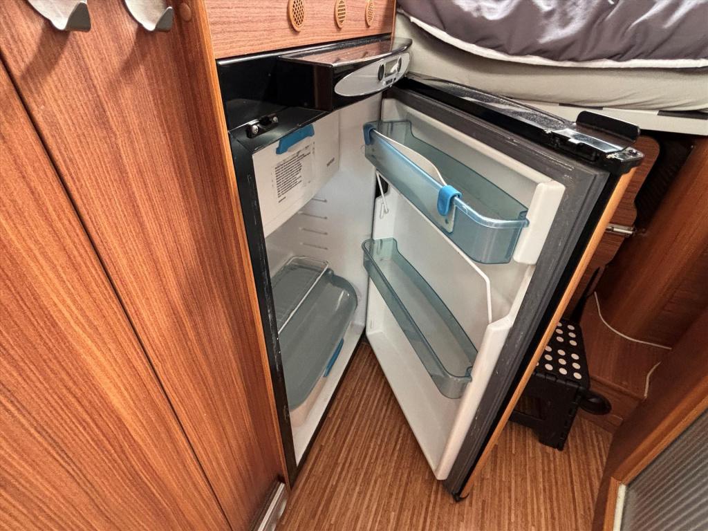 Adria Onbekend twin 2.3 d 600 sp buscamper| luifel| keuken|toilet