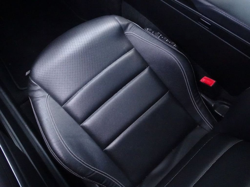 Mercedes-Benz E-Klasse coupé 200 cgi avantgarde amg pakket | harman/kardon 