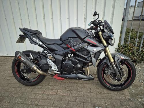 Suzuki GSR750 Freegun Edition, stoere naked bike