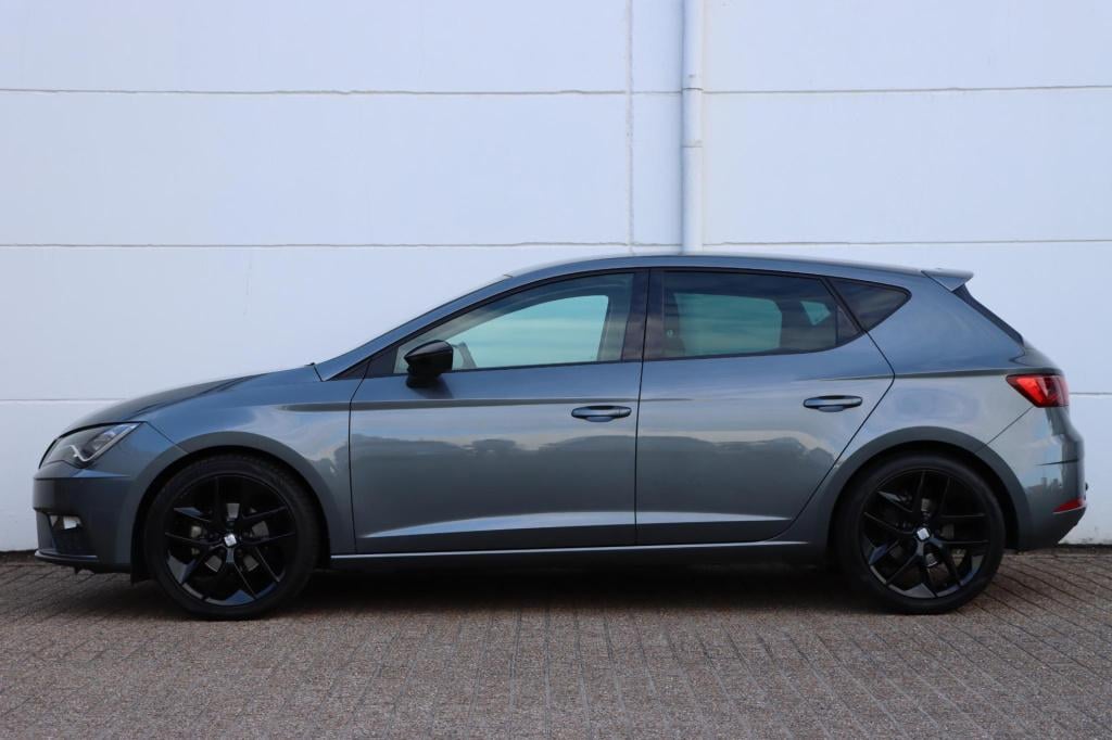 Seat Leon 1.0 ecotsi style business intense 115pk