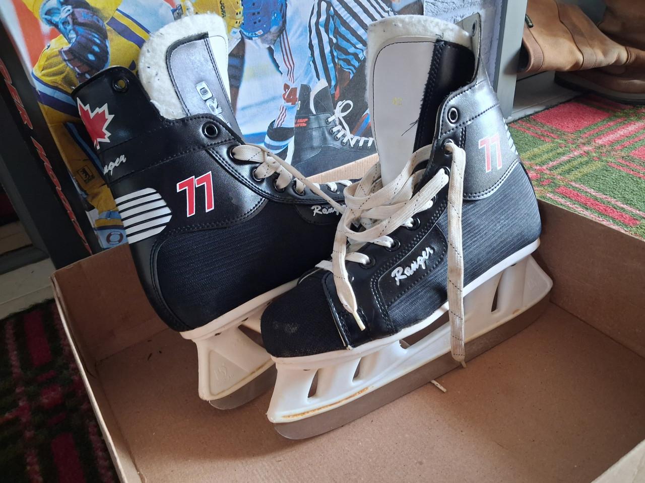 Hockey schaatsen maat 42