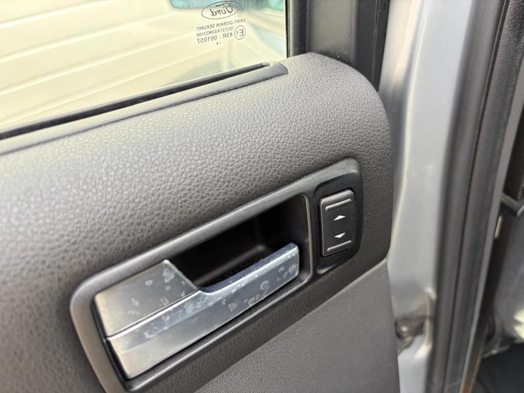 Ford C-max focus 2.0-16v ghia/153.000 nap/dealer onderhouden/trekhaak/andro