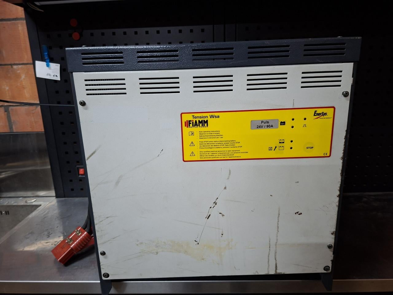 Acculader 24V 90Amp. Heftruck