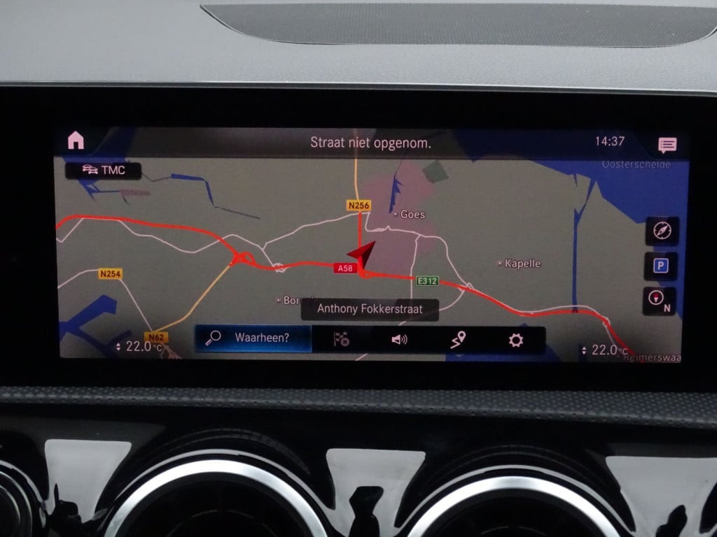 Mercedes-Benz A-Klasse 200 advantage | pano | 18" | led