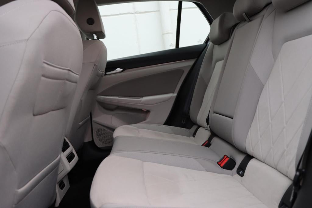 Volkswagen Golf 1.4 ehybrid style 204pk dsg6