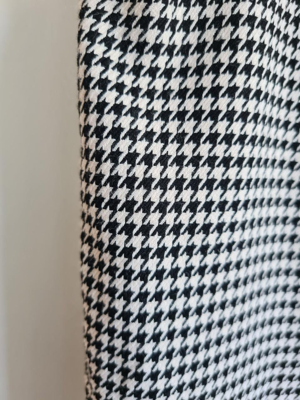 Zwart-wit piede de poule jurkje van H&M Maat 128