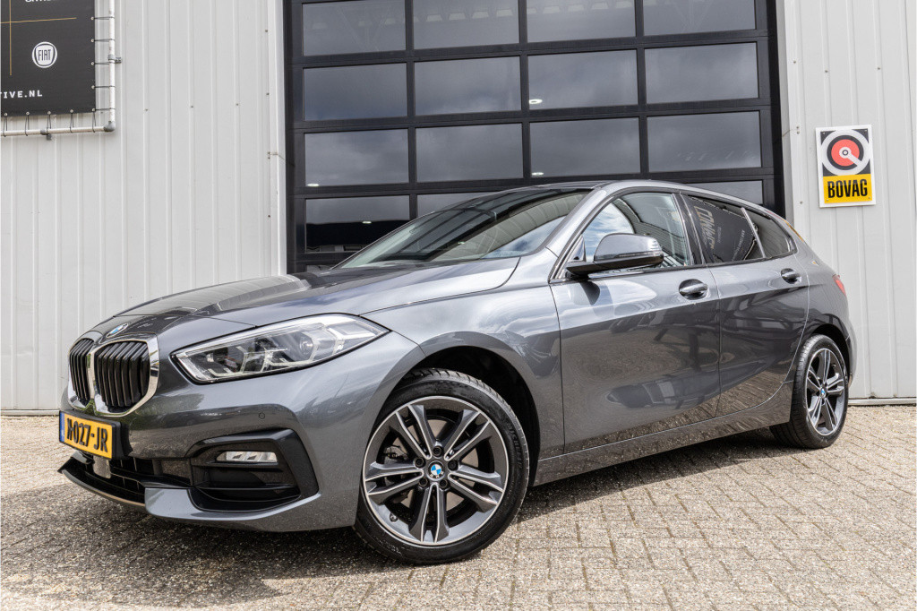 BMW 1 Serie 118i sport line business edition ✅shadowline✅nav✅getint glas