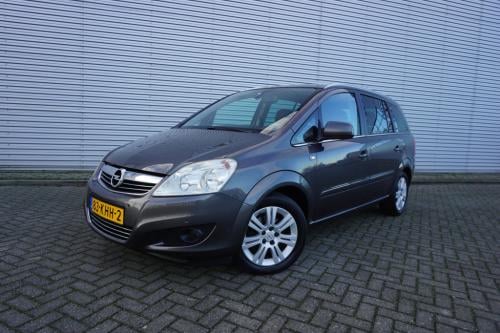 Opel Zafira 1.8 cosmo 7-persoons / climate / navi / cruise / trekhaak / lm 