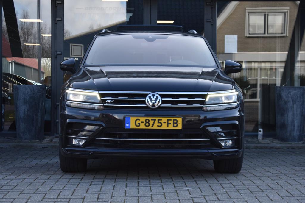 Volkswagen Tiguan 1.5 tsi act highline r-line | trekhaak | panoramadak | dy