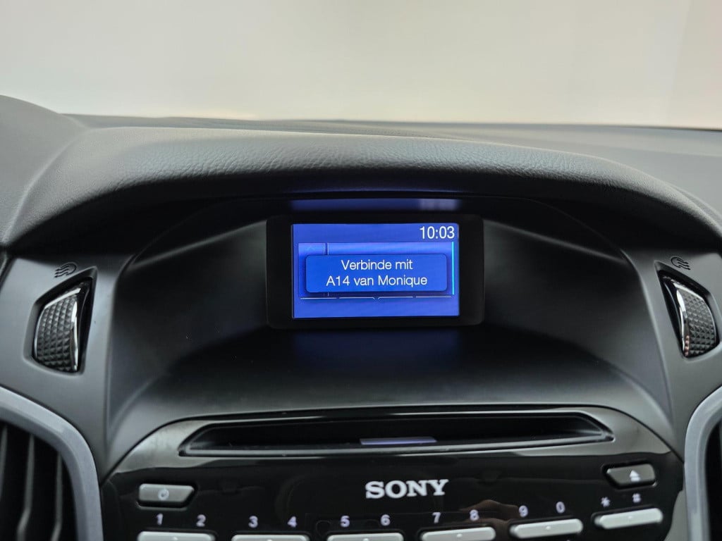 Ford Focus wagon stationwagen titanium luxe versie met cruisecontrol en blu