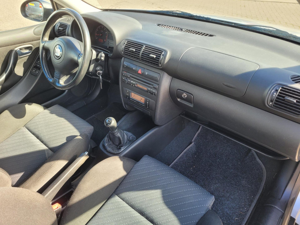 Seat Toledo 1.6-16v sport / dit is de meeneemprijs/