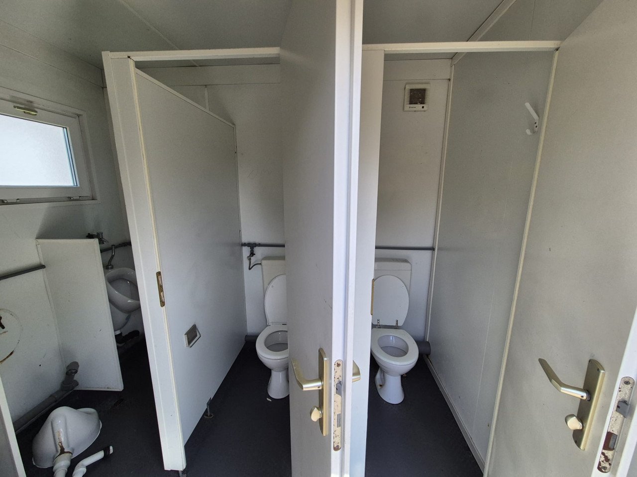 20ft sanitairunit / toiletunit / tijdelijke toiletten