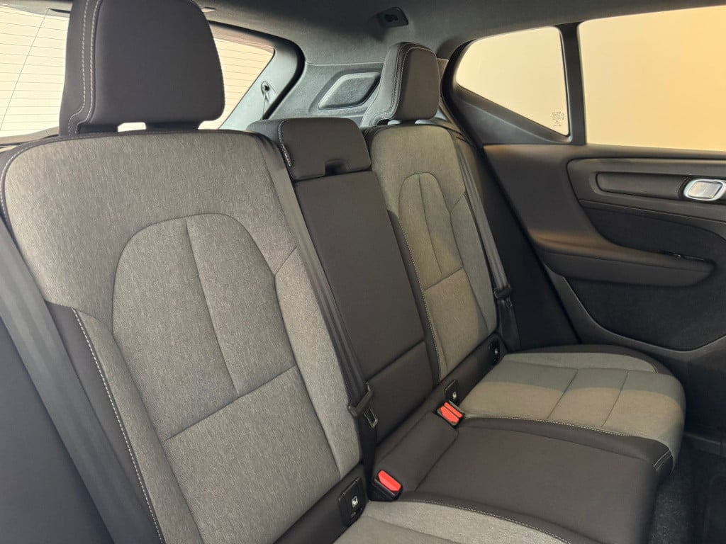 Volvo XC40 1.5 t4 recharge inscription expression