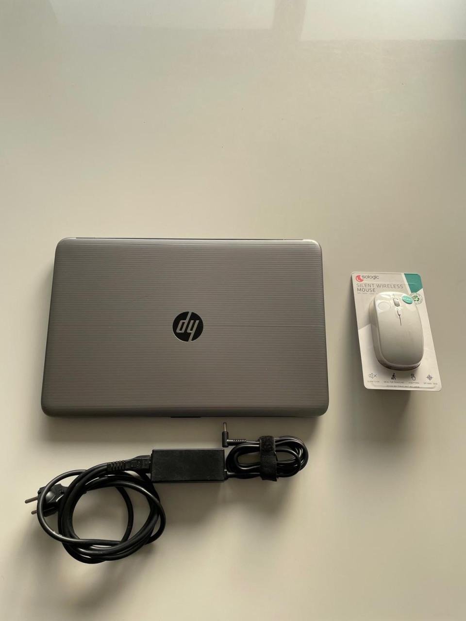 HP 15 inch game laptop - Windows 11 SSD i7 16GB RAM Muis & Office