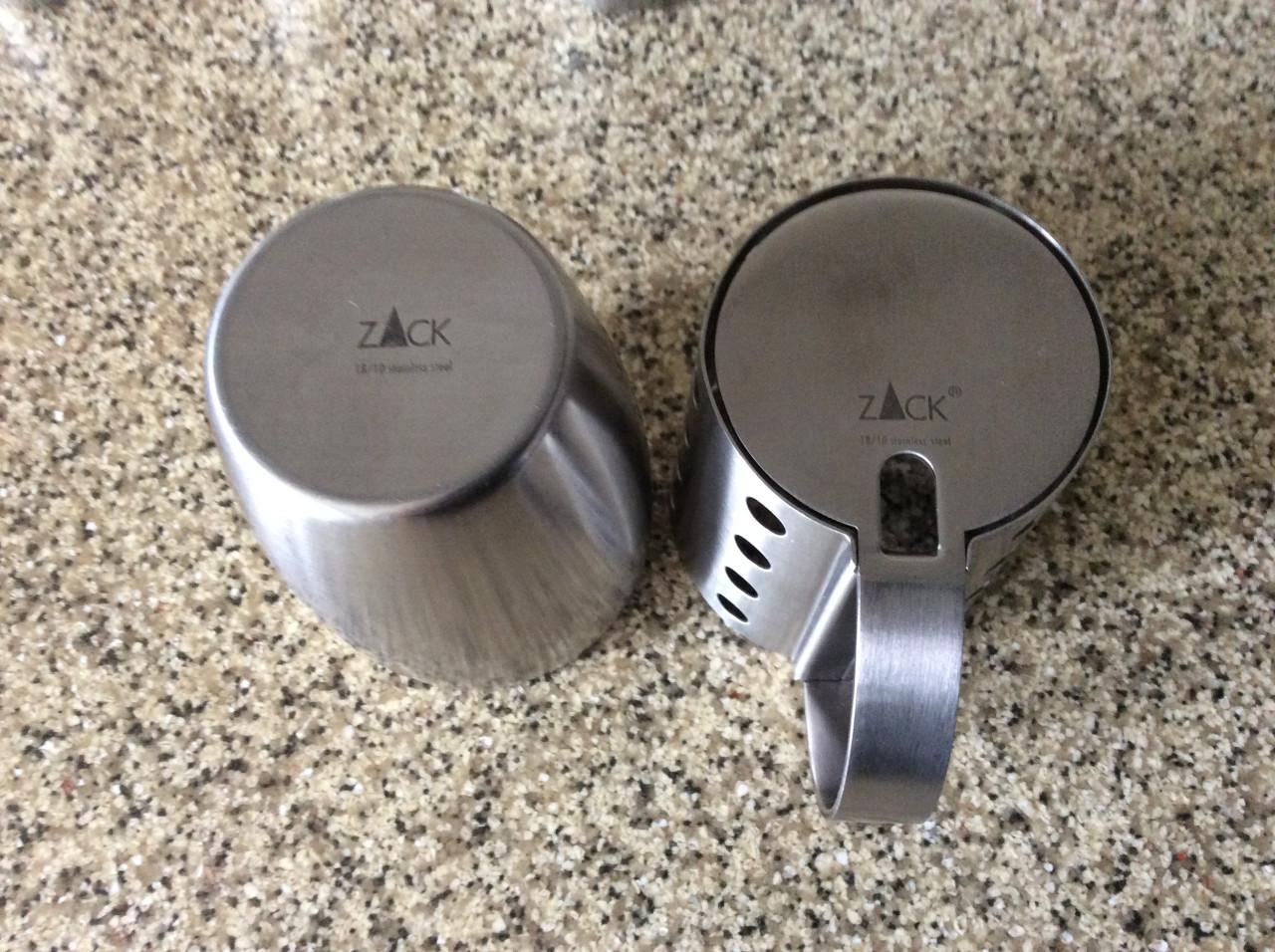 Tandenborstelhouder, 2 bekers en 2 bekerhouders.  Merk: ZACK.   RVS.