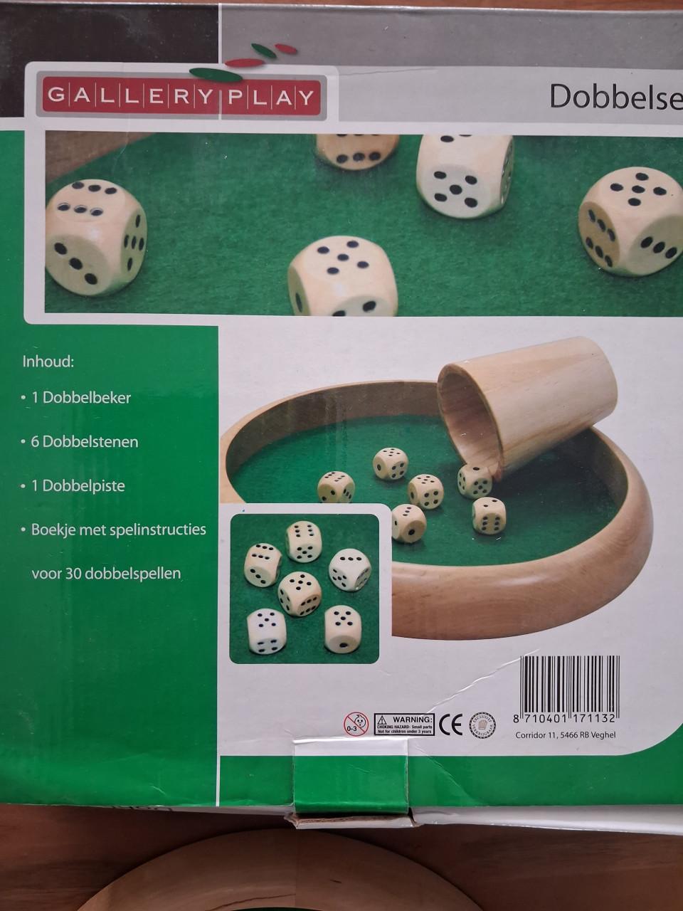 Dobbelset met spelregelboekje