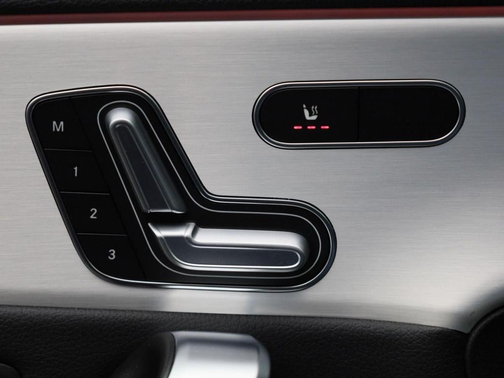 Mercedes-Benz Cla 250 e amg line | automaat | lmv | virtual cockpit | sfeer