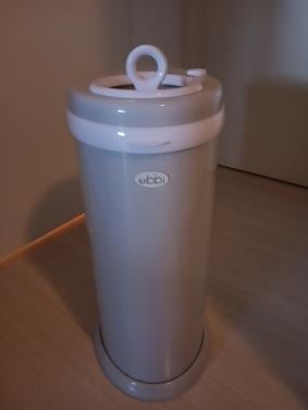 Luieremmer grijs