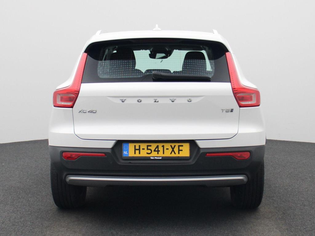 Volvo XC40 1.5 t5 recharge inscription expression | automaat | apple carpla