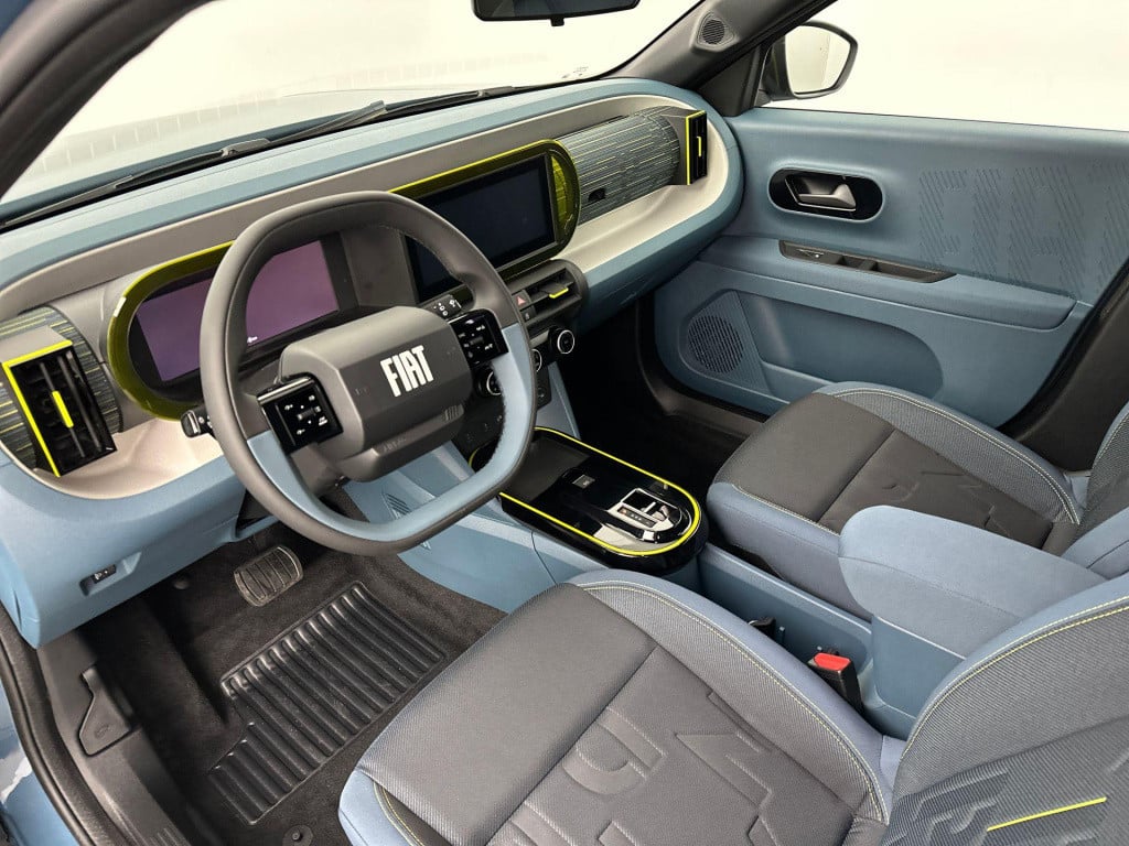 Fiat Panda grande 1.2 hybrid icon sensoren achter | apple carplay & android