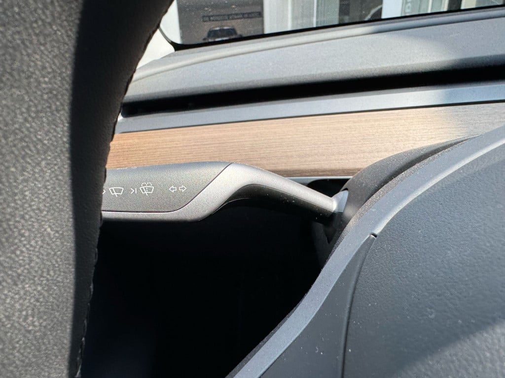 Tesla Model Y rwd 58 kwh