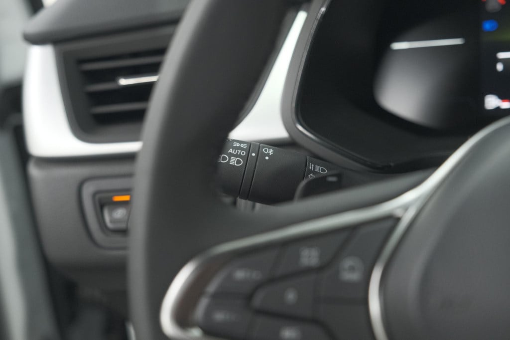 Renault Captur mild hybrid 160 evolution | camera | apple carplay | stoelve