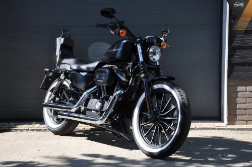 Harley Davidson XL 883N Sportster Iron