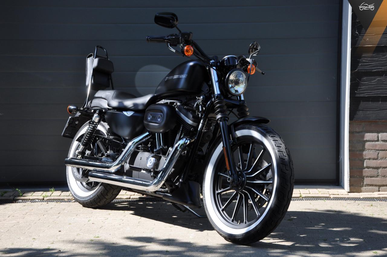 Harley Davidson XL 883N Sportster Iron