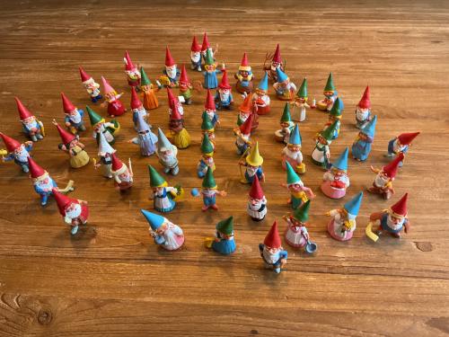 55 kabouters Rien Poortvliet en koekjes blik huisje