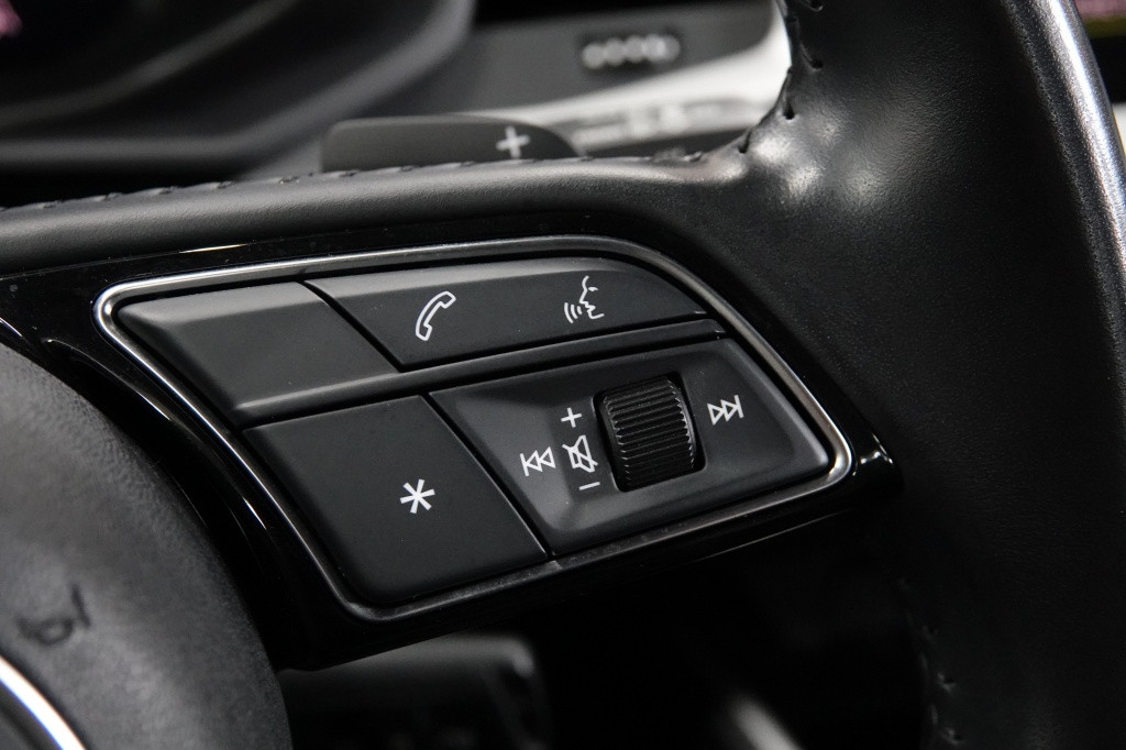 Audi A1 Sportback 35 tfsi | black edition | camera | carplay |