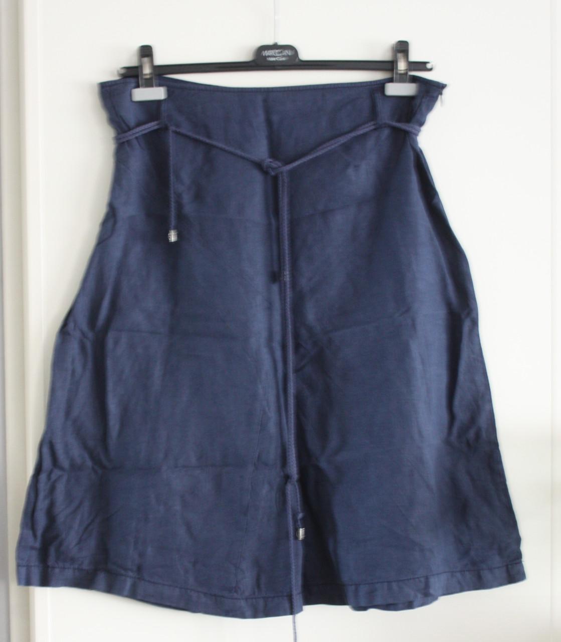 Blauwe rok maat 42