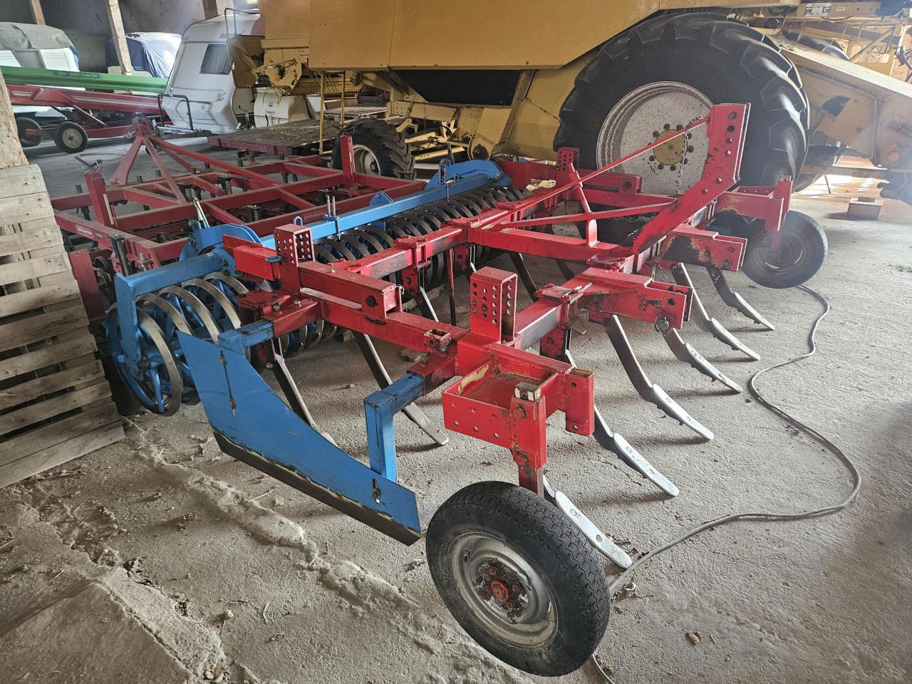 Cultivator met lemkenrol