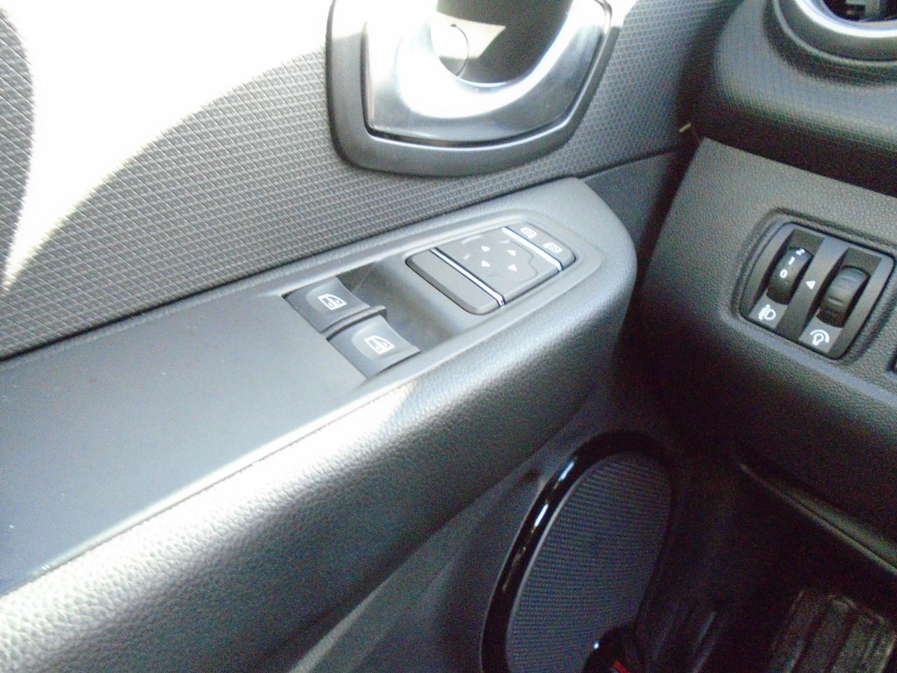 Renault Clio 10.9 TCe Estate Limited