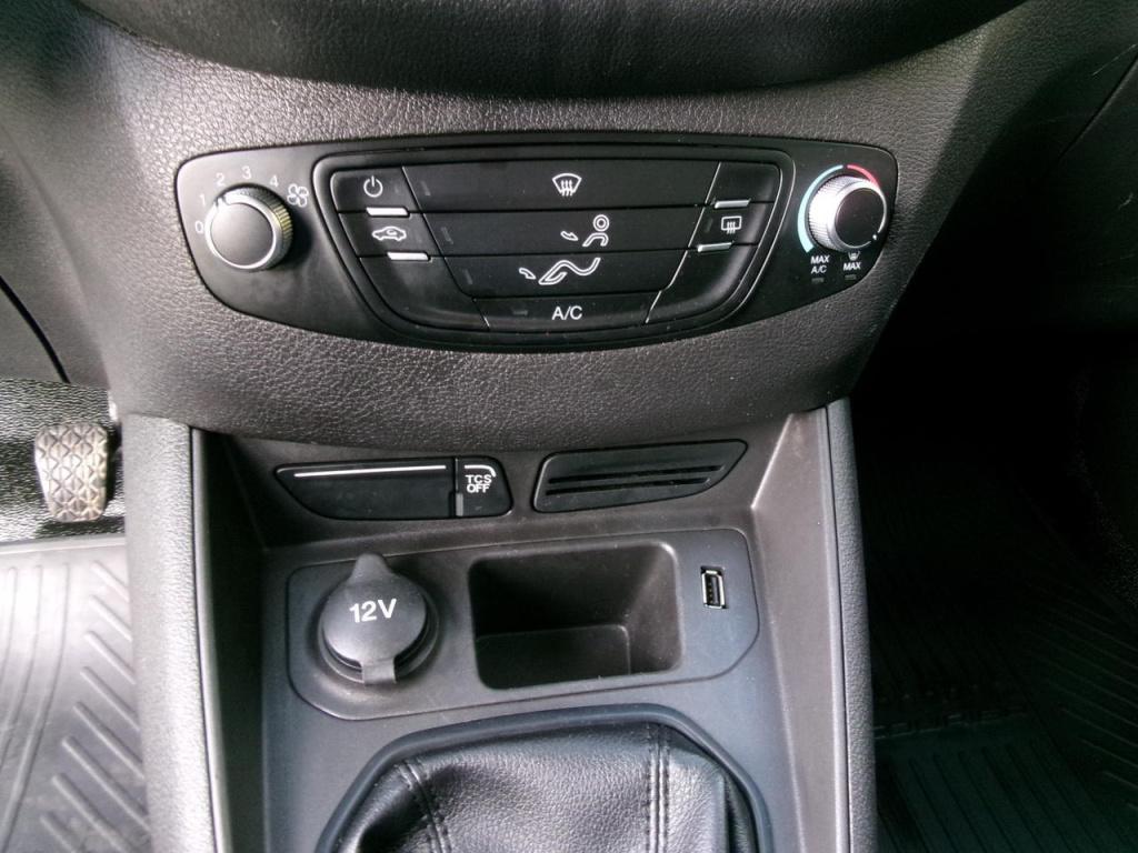 Ford Transit Courier 1.5 tdci airco, cr.contr navi, schuifd. tr.h.
