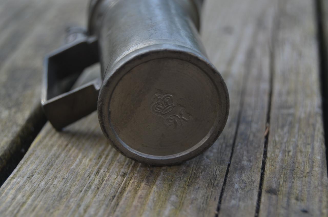 4 Tinnen kannen / maatbekers diverse maten