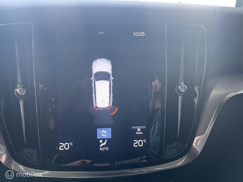 Volvo V60 2.0 b3 momentum advantage | 1e eig. | dealeronderhouden