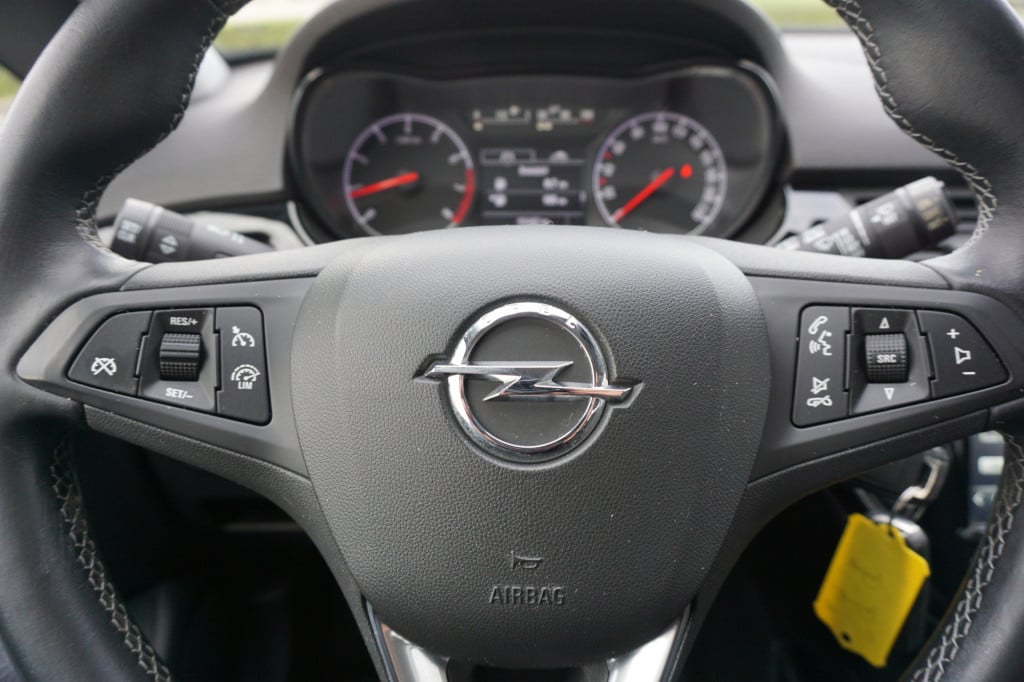 Opel Corsa 1.4 online edition airco / cruise / carplay / elektr. ramen / na