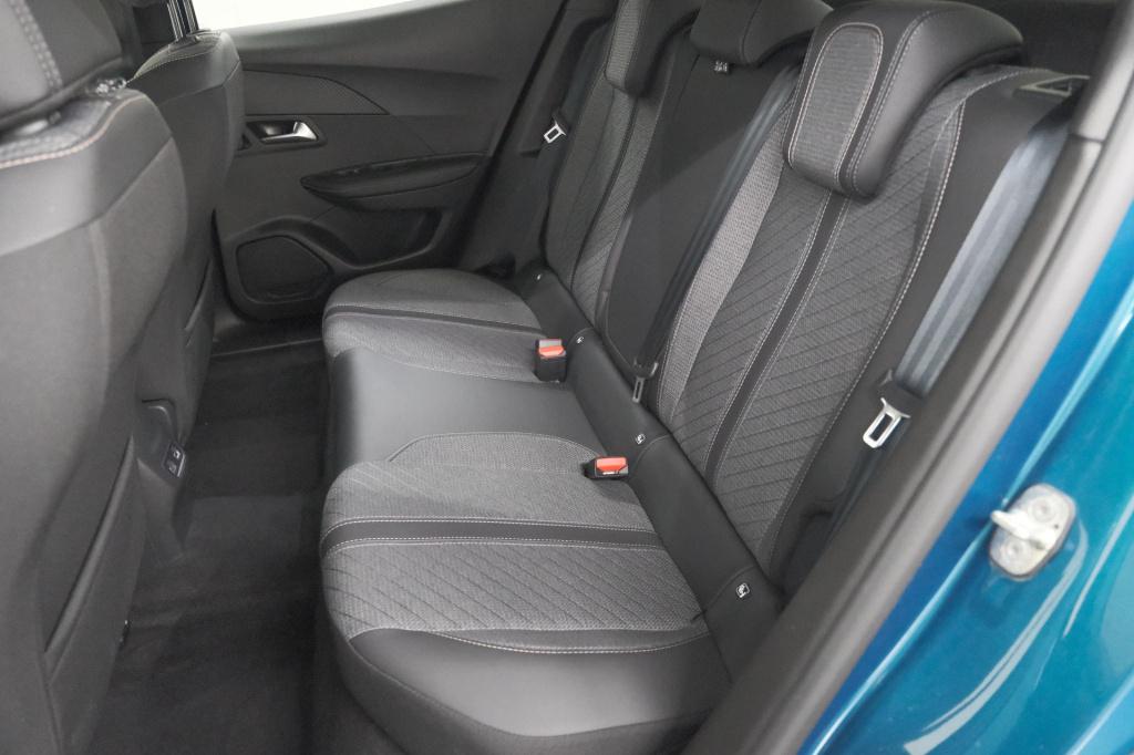 Peugeot 2008 1.2 hybrid 145 allure | apple carplay | climate control | park