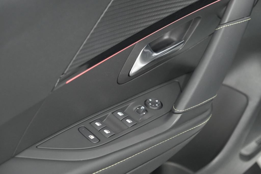 Peugeot 208 ev gt 50 kwh | 93,7% soh | black pack | dodehoekdetectie | came