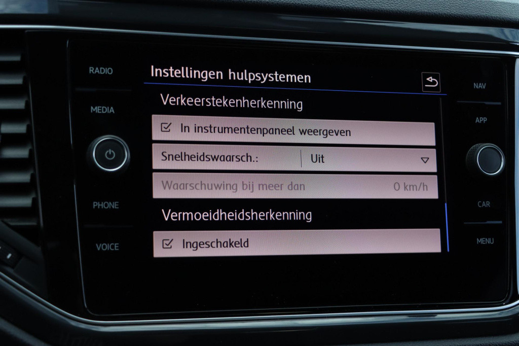 Volkswagen T-roc 1.5 tsi sport 150pk dsg7