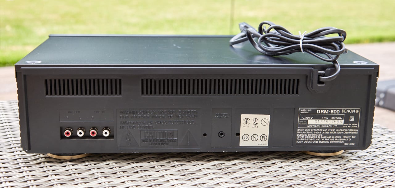 Vintage Denon DRM-600 cassettedeck, zwart