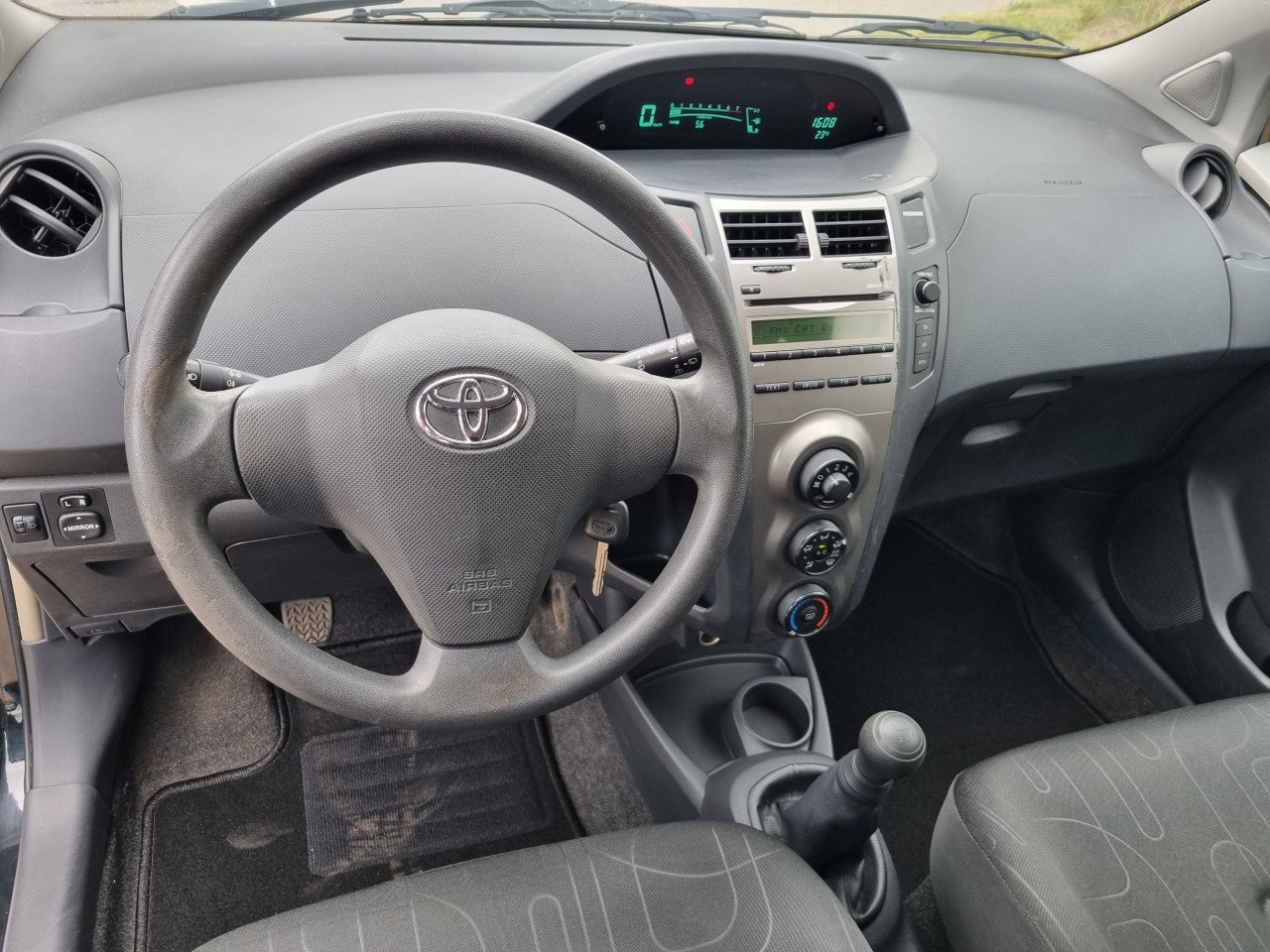 Toyota Yaris 1.0 VVTi Acces