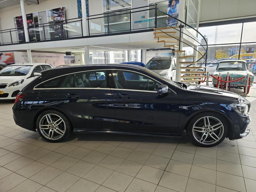 Mercedes-Benz Cla shooting brake 180 business solution amg