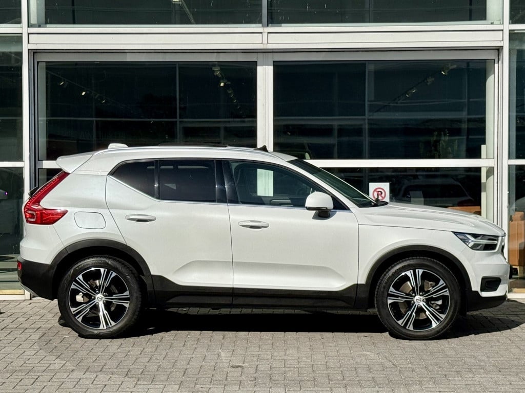 Volvo XC40 t5 262pk recharge inscription| panodak| adap.cruise| 360camera|