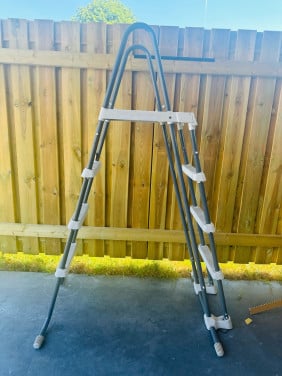 Zwembad ladder