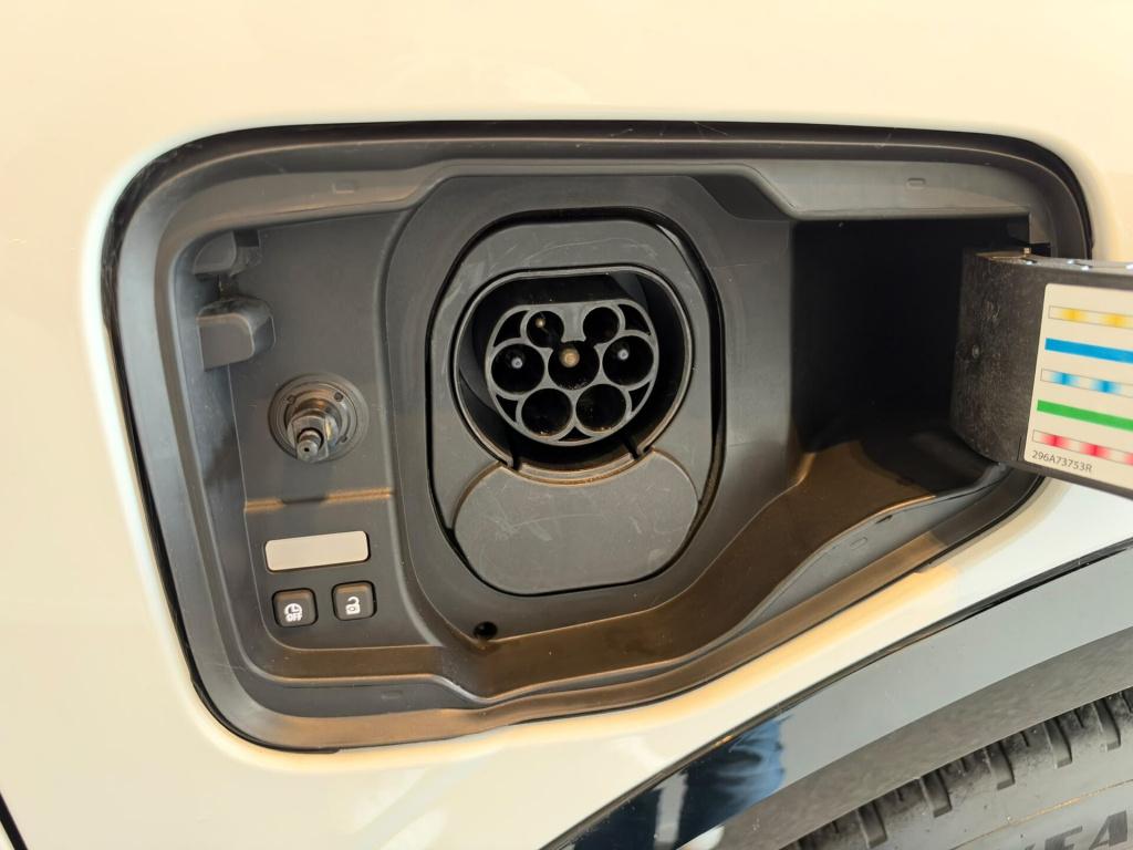Renault Megane E-tech ev40 standard charge equilibre