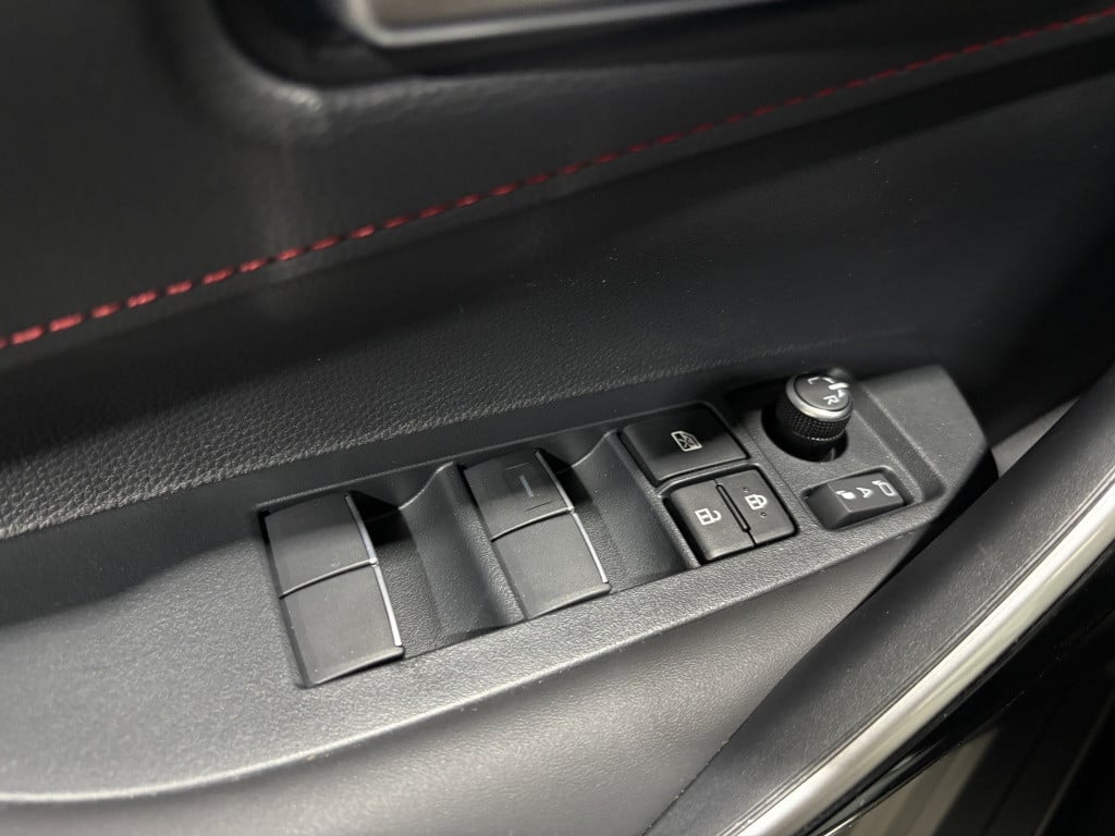 Toyota Corolla Touring Sports | € 1.500,- hybrid 180 gr sport