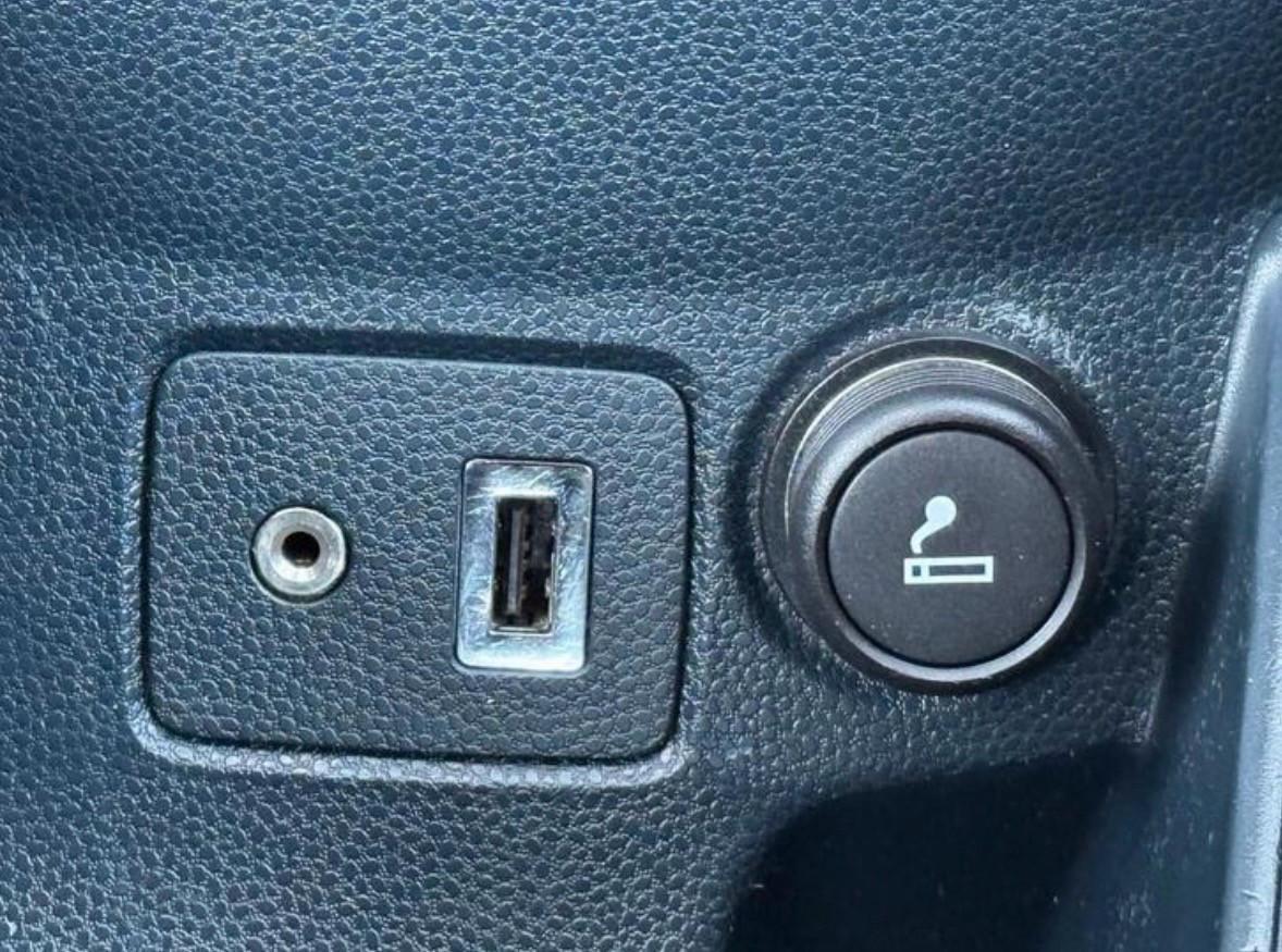 Zeer nette Ford Fiesta met 92.000km (usb,bluetooth en stoelverwarming)
