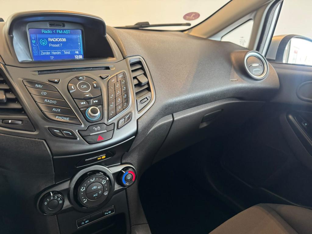 Ford Fiesta 1.0 style ultimate