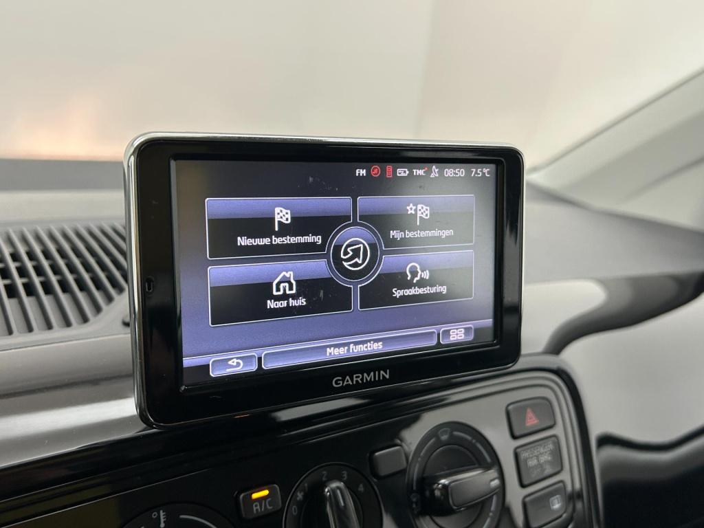 Volkswagen UP! occasion 1.0 move up! bluemotion | wit | tweedehands volkswa
